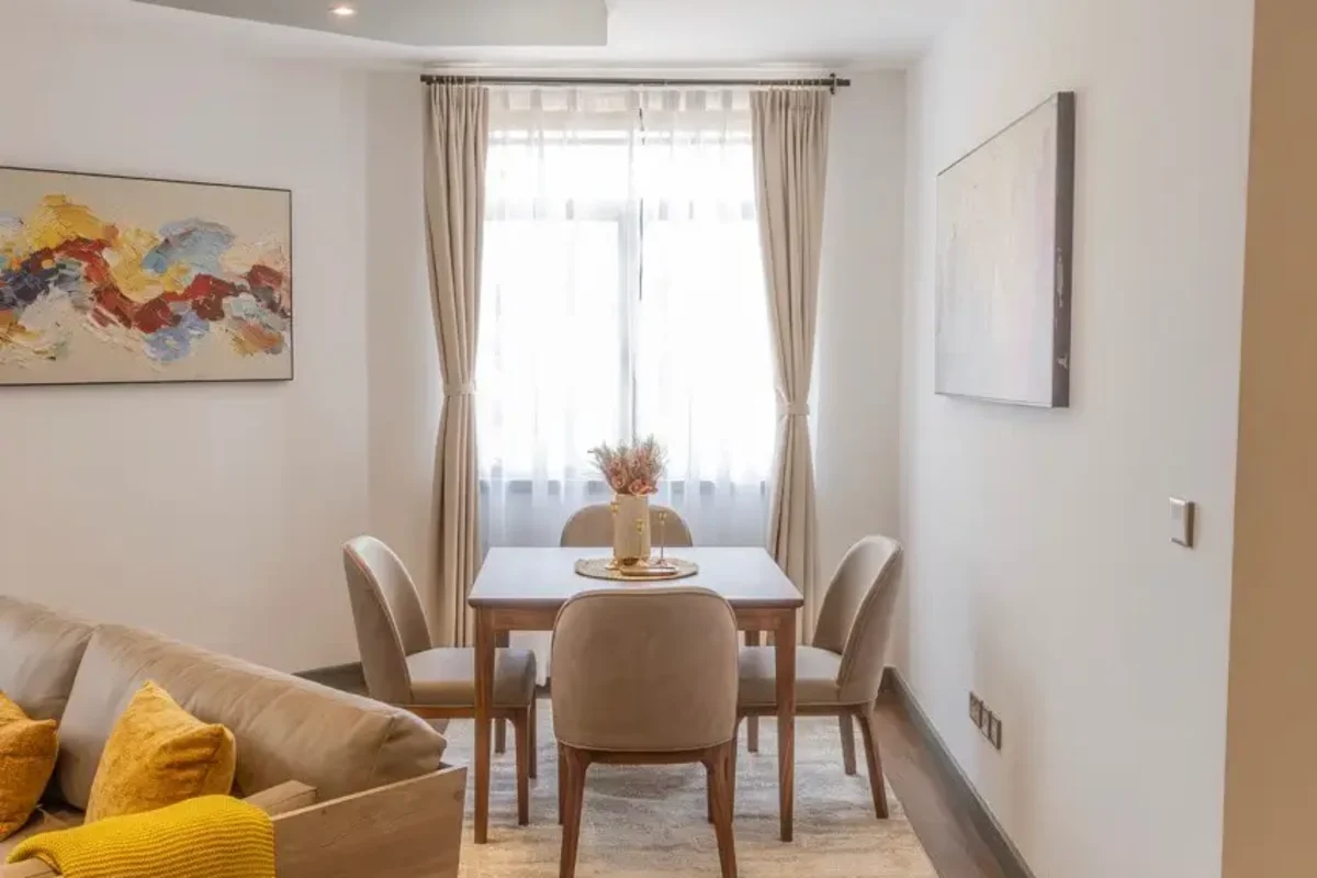1 Bedroom Apartment