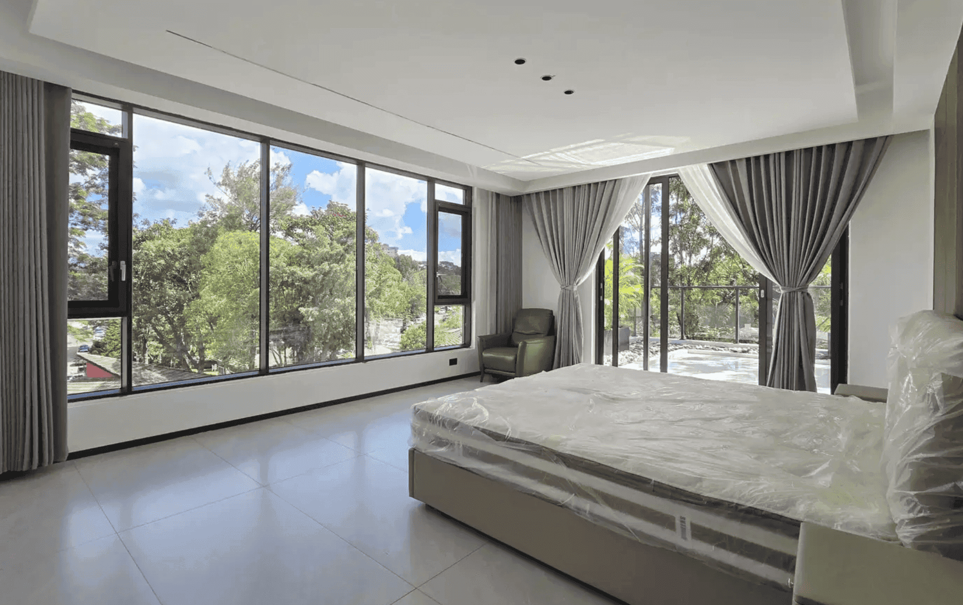 5 Bedroom Villa For Sale in Lavington