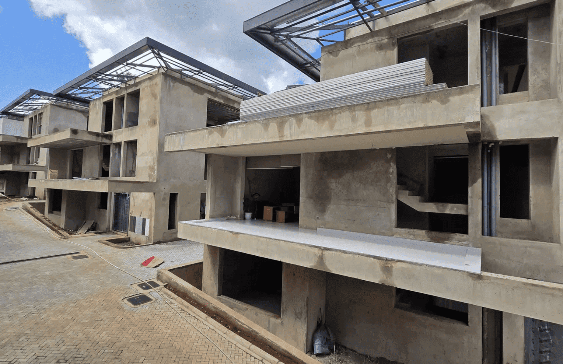 5 Bedroom Villa For Sale in Lavington