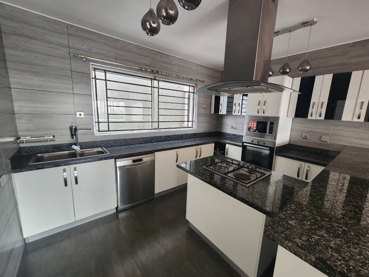 3 Bedroom Apartment For Sale in Kileleshwa