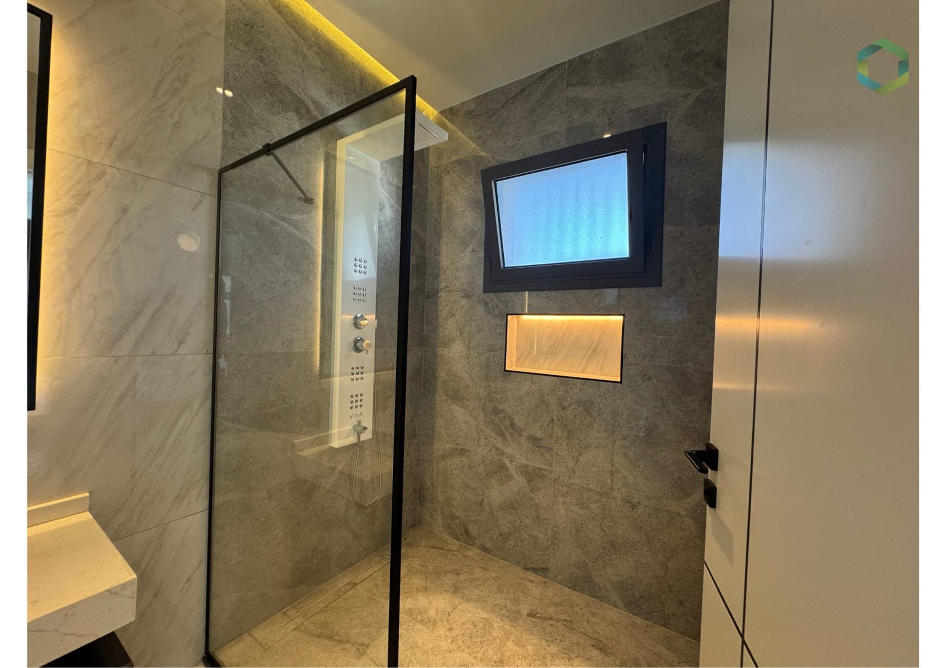 3 Bedroom Apartment For Sale in Nyali