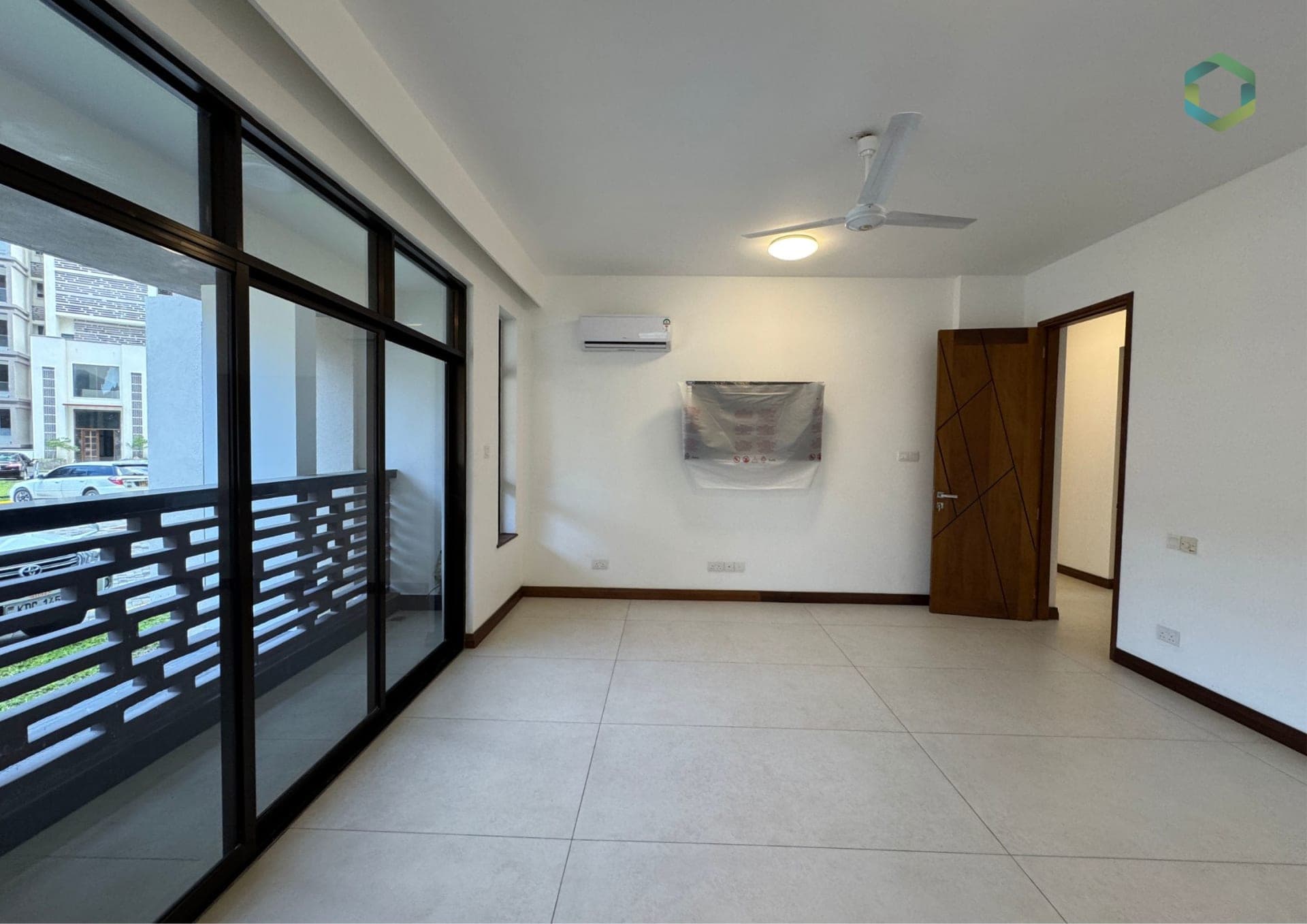 4 Bedroom Apartment For Sale in Nyali