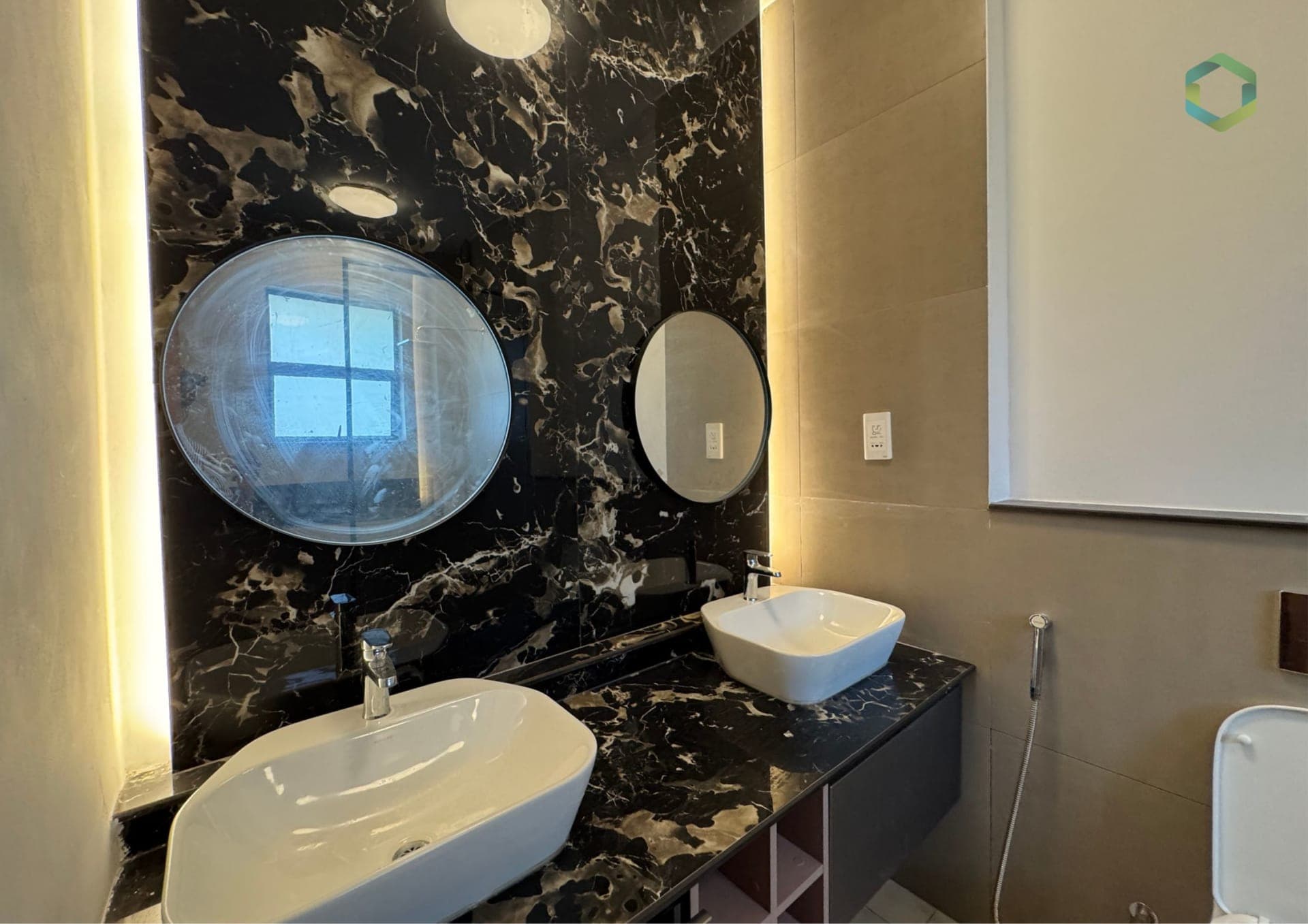 4 Bedroom Apartment For Sale in Nyali