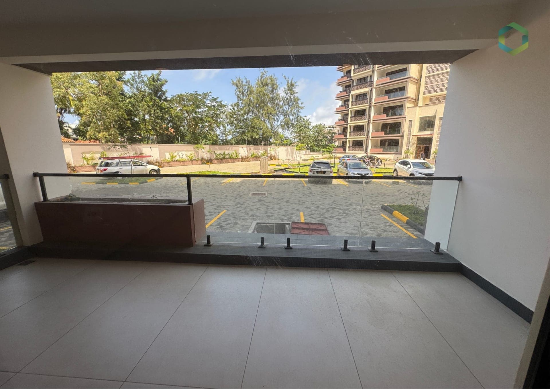 4 Bedroom Apartment For Sale in Nyali