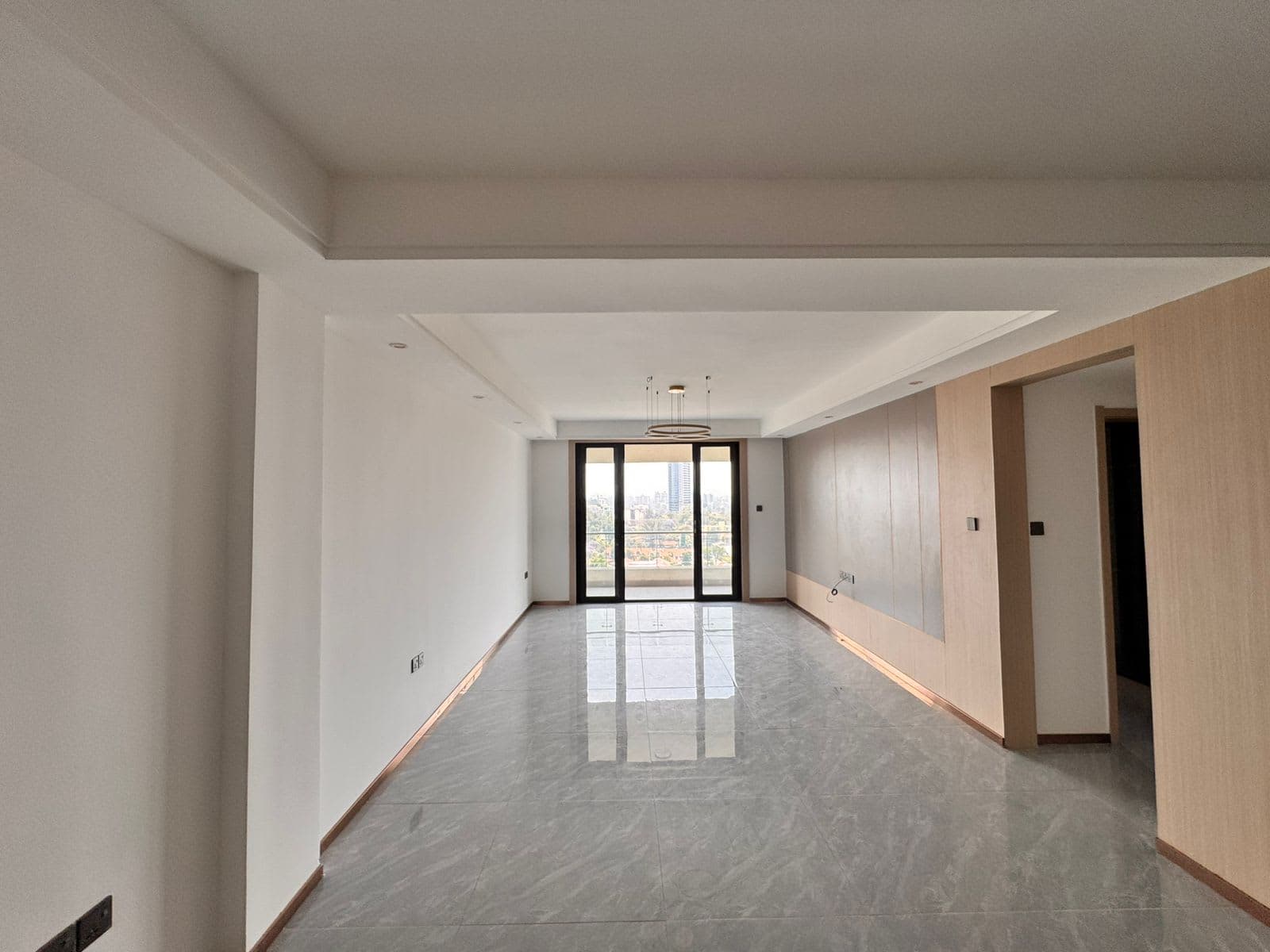 3 Bedroom Apartment For Sale in Riverside