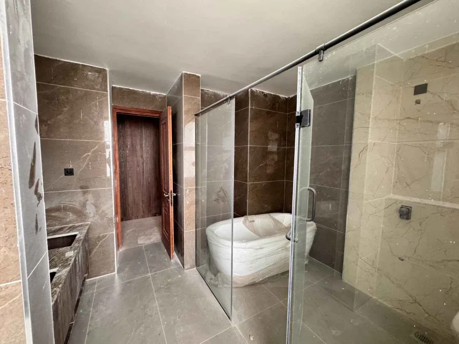 4 Bedroom Apartment for Sale in Lavington — 1