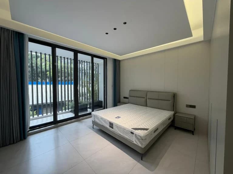 5 Bedroom Villa For Sale in Lavington