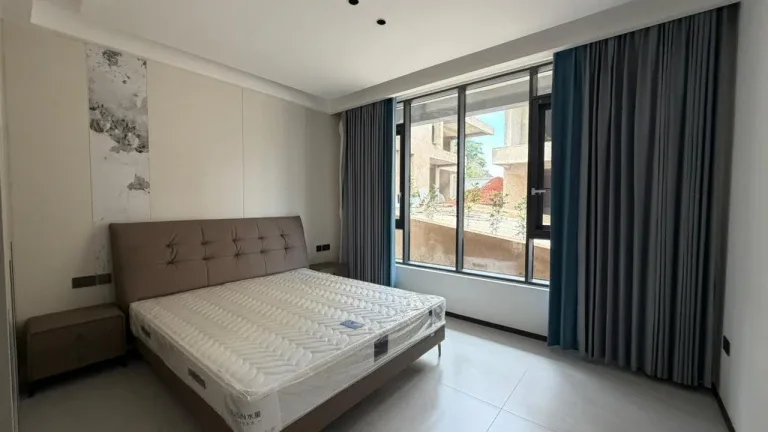 5 Bedroom Villa For Sale in Lavington