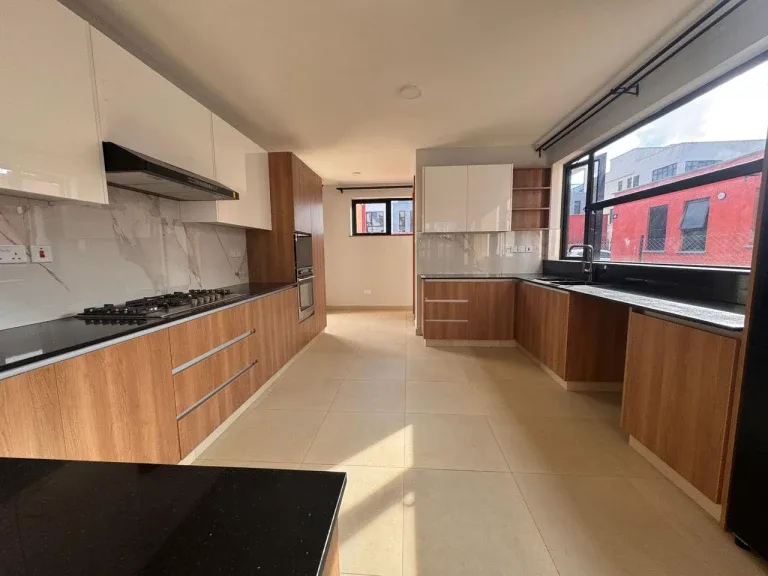 4 Bedroom Villa for Sale in Thika Road — 1