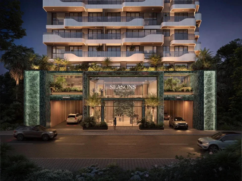 4 Bedroom Apartment For Sale in Riverside