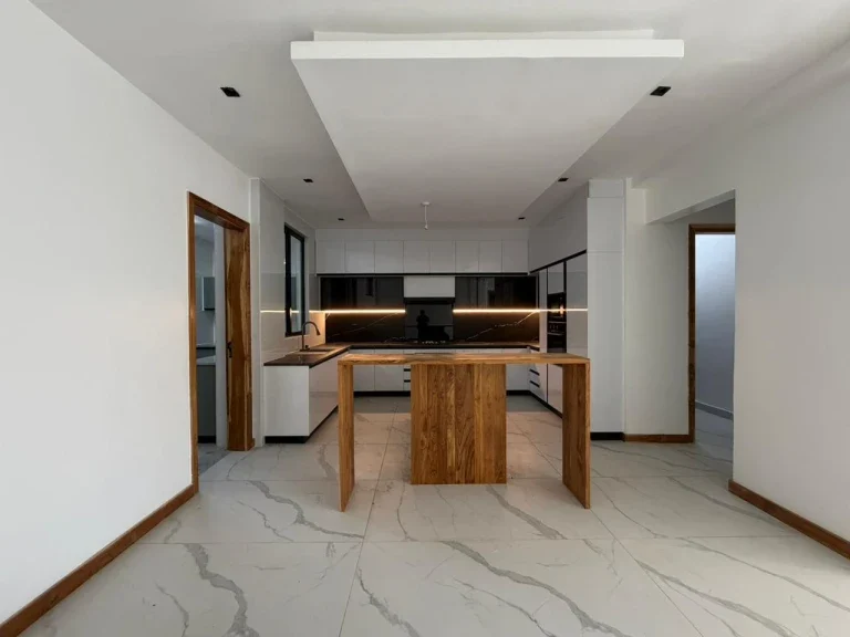 4 Bedroom Apartment For Sale in Peponi Road