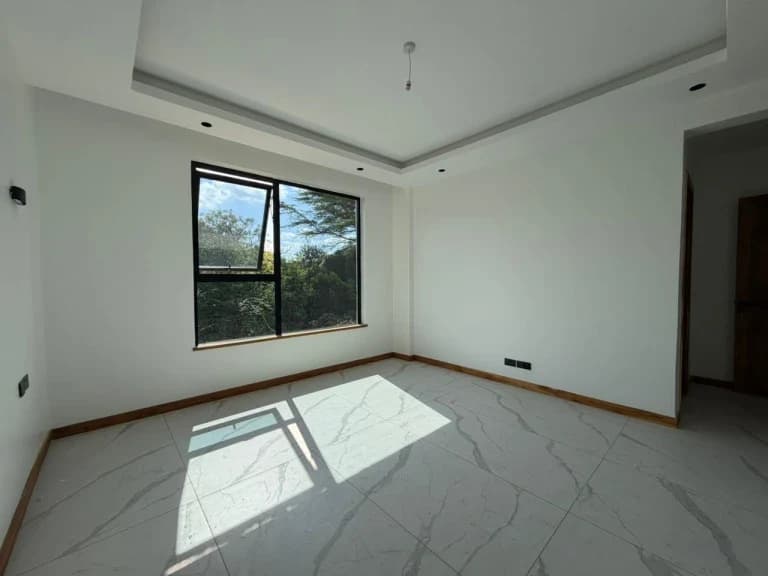 4 Bedroom Apartment For Sale in Peponi Road