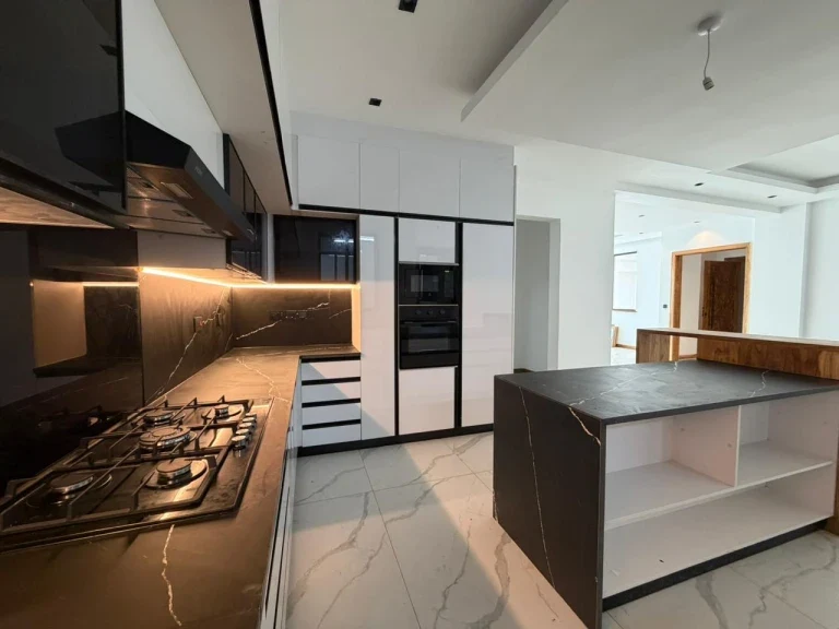 4 Bedroom Apartment For Sale in Peponi Road