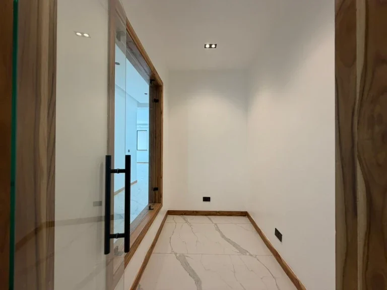 2 Bedroom Apartment For Sale in Peponi Road