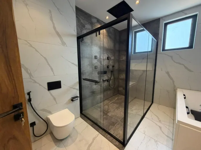 2 Bedroom Apartment For Sale in Peponi Road