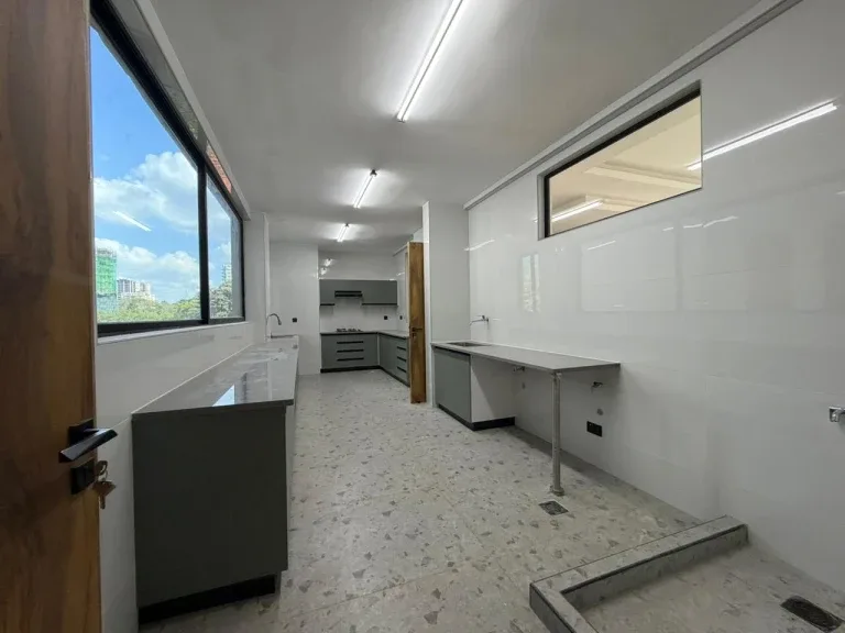 2 Bedroom Apartment For Sale in Peponi Road