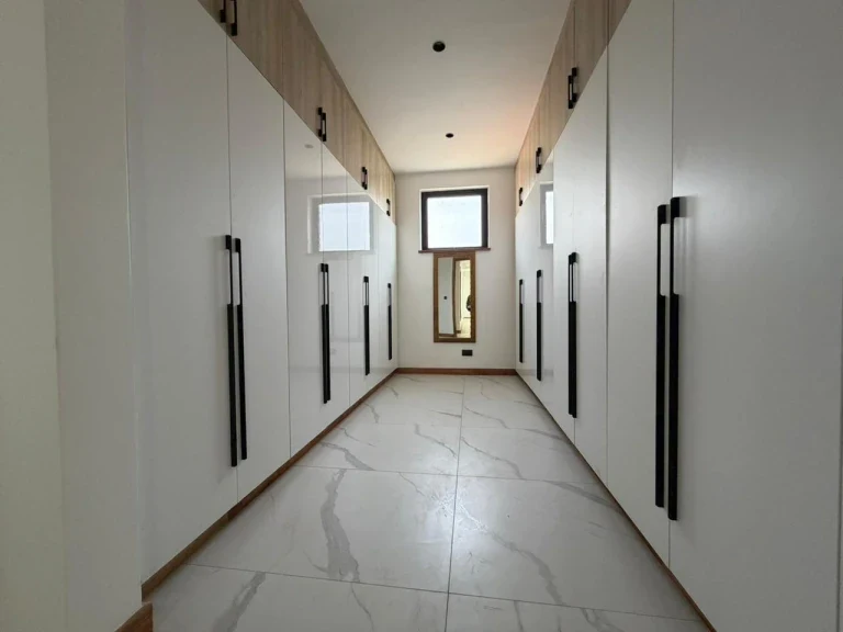 2 Bedroom Apartment For Sale in Peponi Road